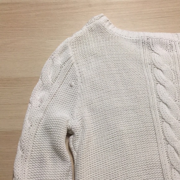 White Cable Knit Pattern Sweater - Picture 4 of 7